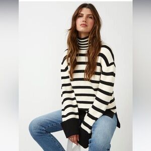 NEW Buffalo Drew Women's Striped Funnel Neck Sweater Black Ivory Size small